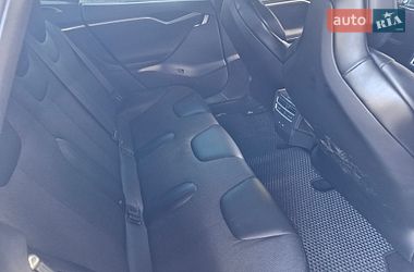 Лифтбек Tesla Model S 2017 в Киеве