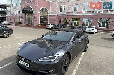 Ліфтбек Tesla Model S 2020 в Одесі