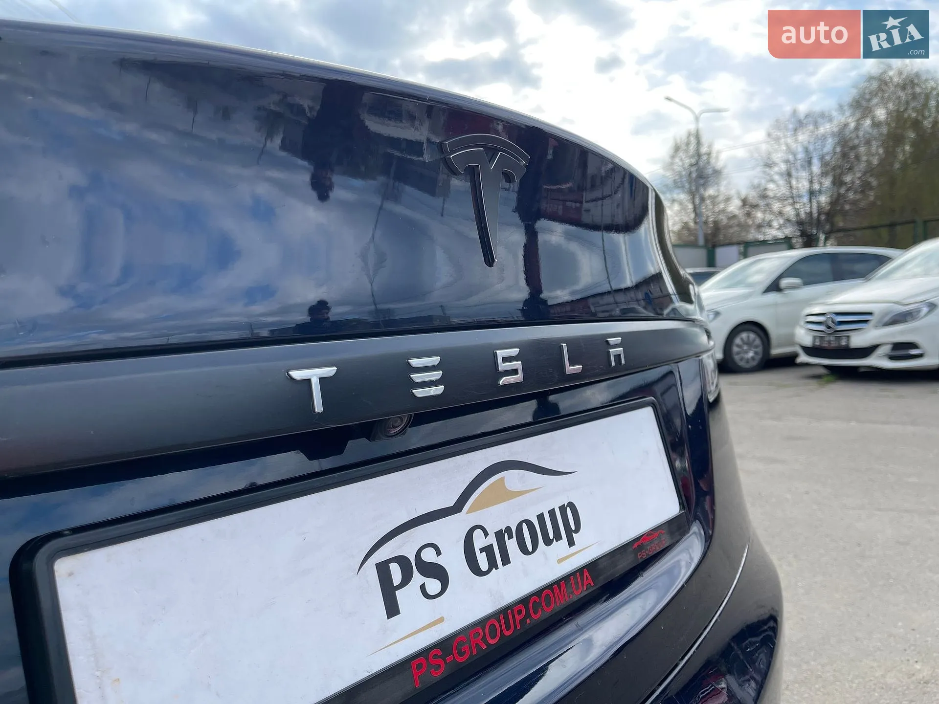 2014 Tesla Model S - мініатюра 15