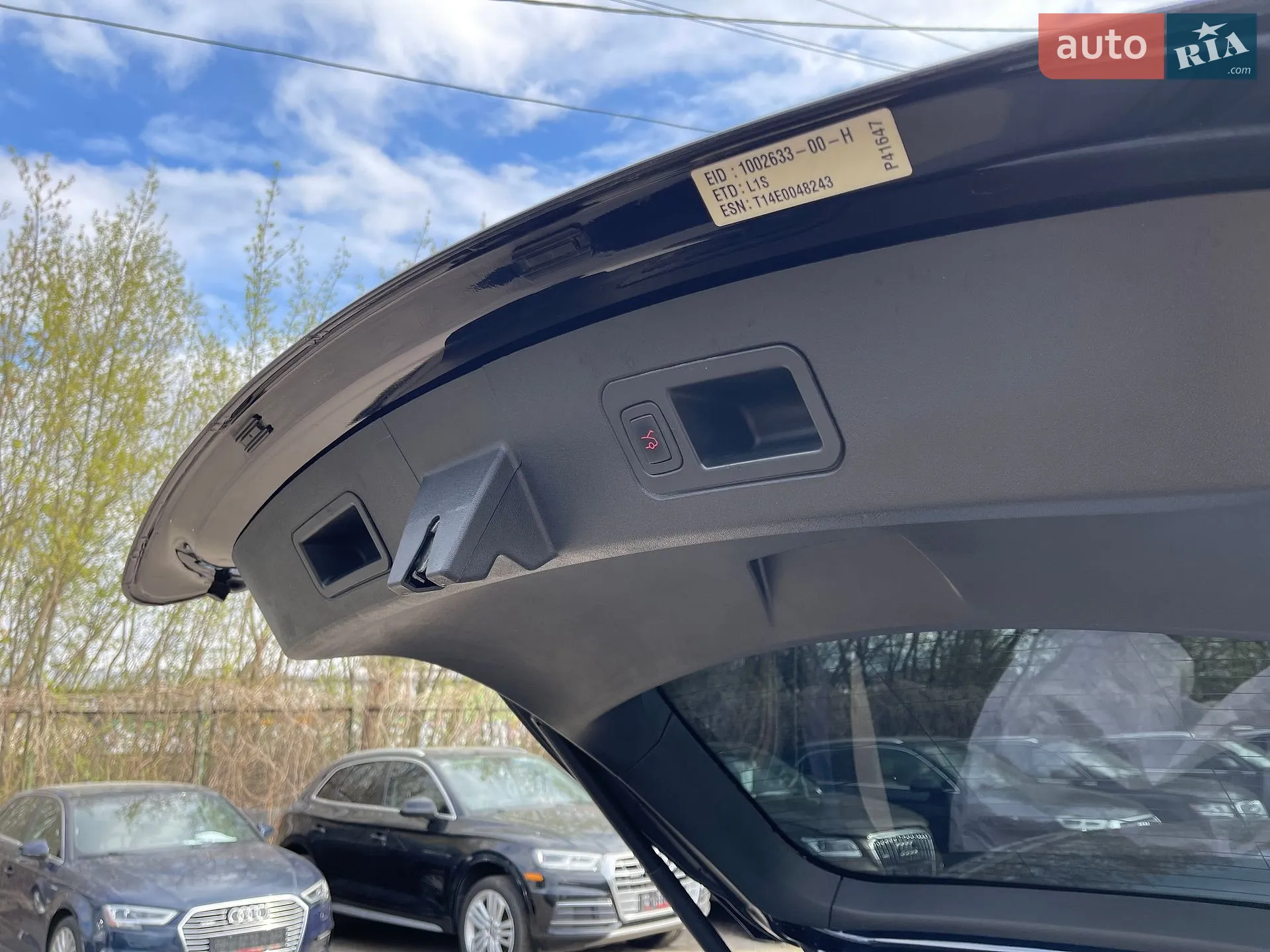 2014 Tesla Model S - мініатюра 26