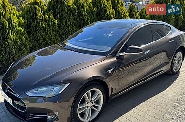 Ліфтбек Tesla Model S 2013 в Дунаївцях