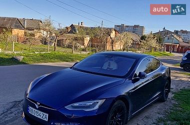 Ліфтбек Tesla Model S 2017 в Вінниці