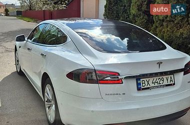 Лифтбек Tesla Model S 2017 в Хмельницком