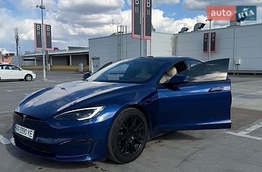 Лифтбек Tesla Model S 2022 в Киеве