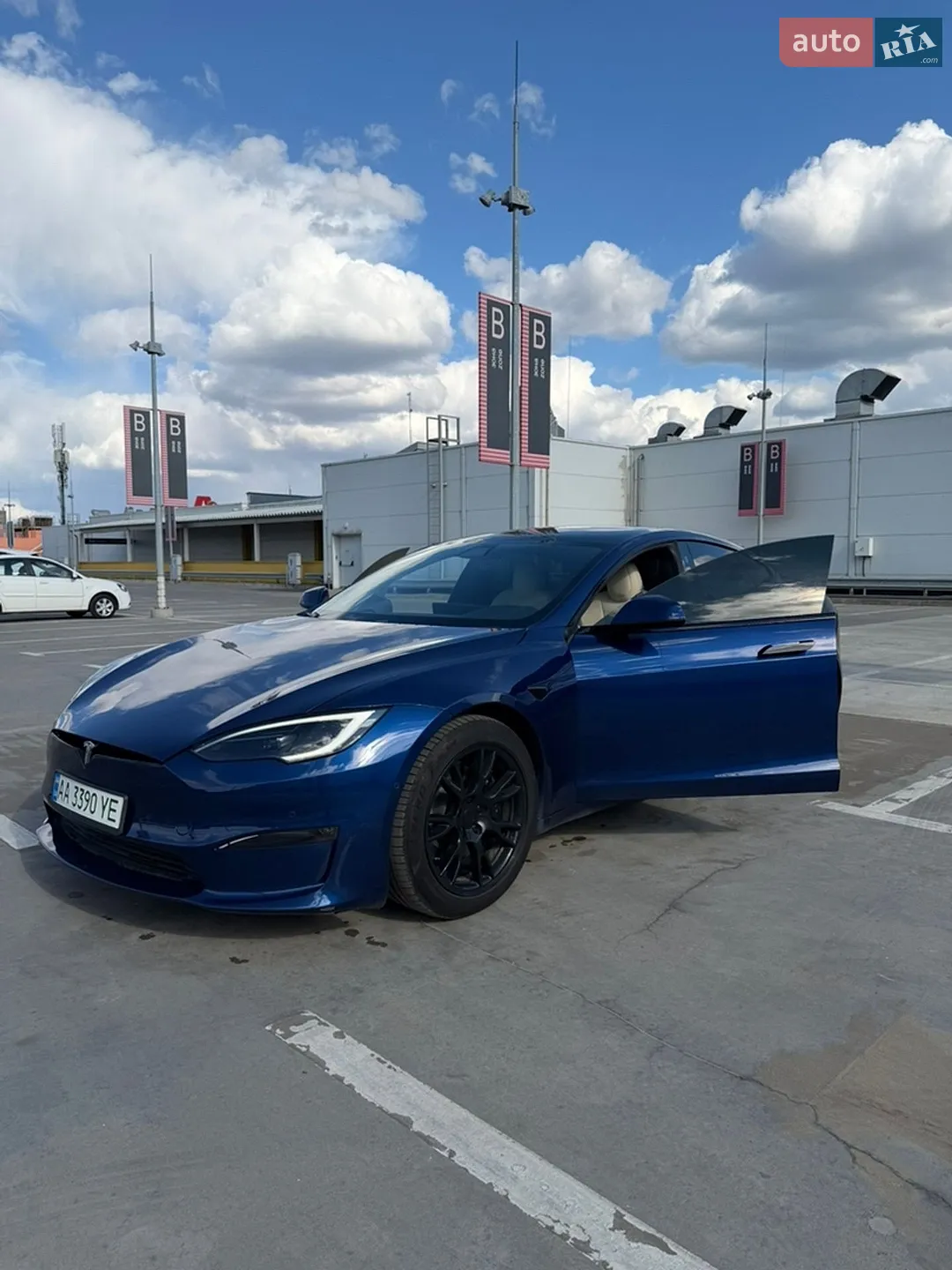 2022 Tesla Model S - мініатюра 9