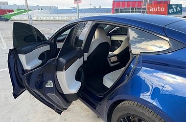 Лифтбек Tesla Model S 2022 в Киеве