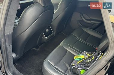 Ліфтбек Tesla Model S 2022 в Львові
