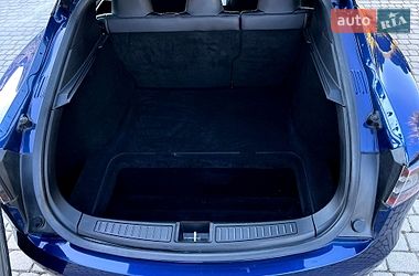 Лифтбек Tesla Model S 2017 в Львове