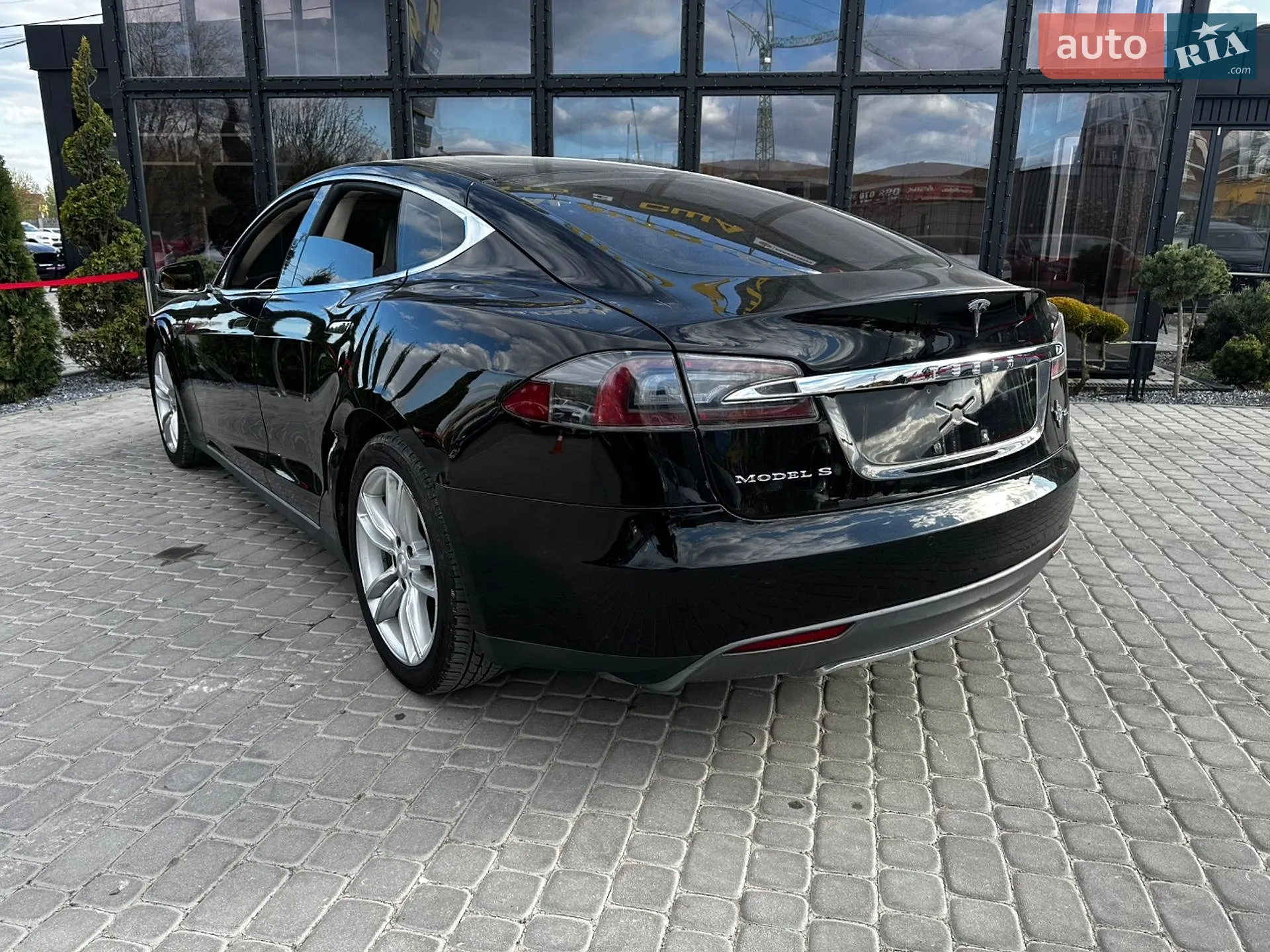 2014 Tesla Model S - мініатюра 7