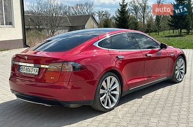 Ліфтбек Tesla Model S 2014 в Волочиську