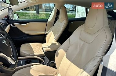 Ліфтбек Tesla Model S 2014 в Волочиську