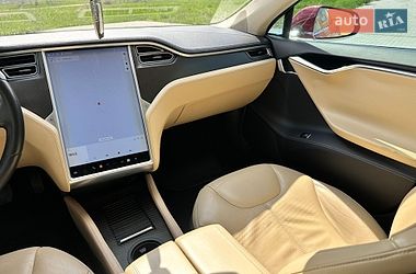 Ліфтбек Tesla Model S 2014 в Волочиську