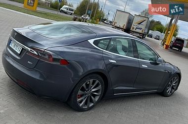 Лифтбек Tesla Model S 2017 в Луцке