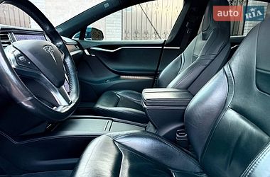 Лифтбек Tesla Model S 2016 в Одессе