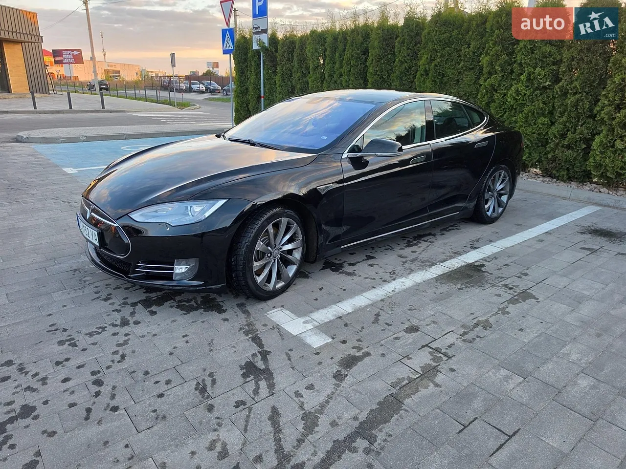 2015 Tesla Model S - мініатюра 40
