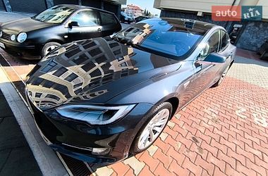 Ліфтбек Tesla Model S 2016 в Одесі