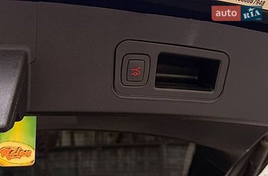 Лифтбек Tesla Model S 2015 в Киеве