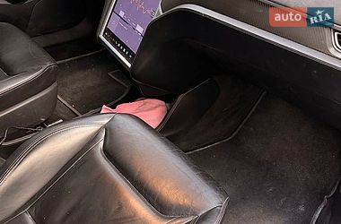 Лифтбек Tesla Model S 2015 в Киеве