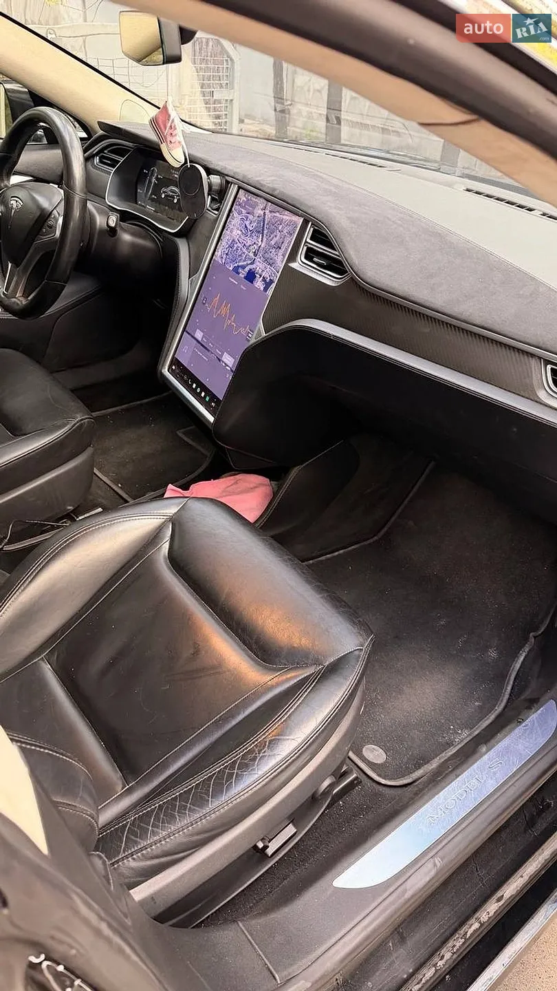 2015 Tesla Model S - мініатюра 39