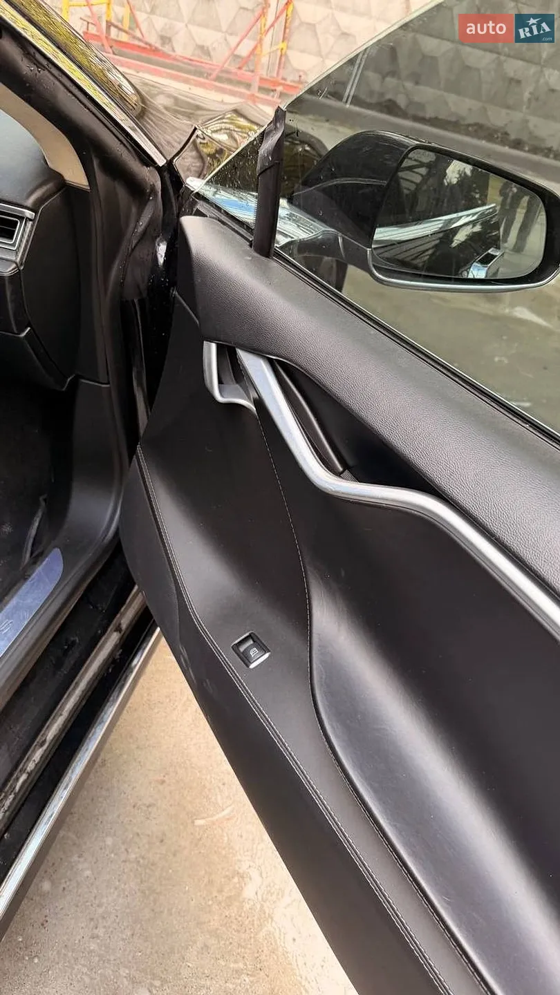 2015 Tesla Model S - мініатюра 32