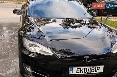Лифтбек Tesla Model S 2015 в Киеве
