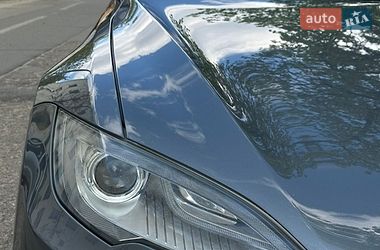 Лифтбек Tesla Model S 2013 в Киеве