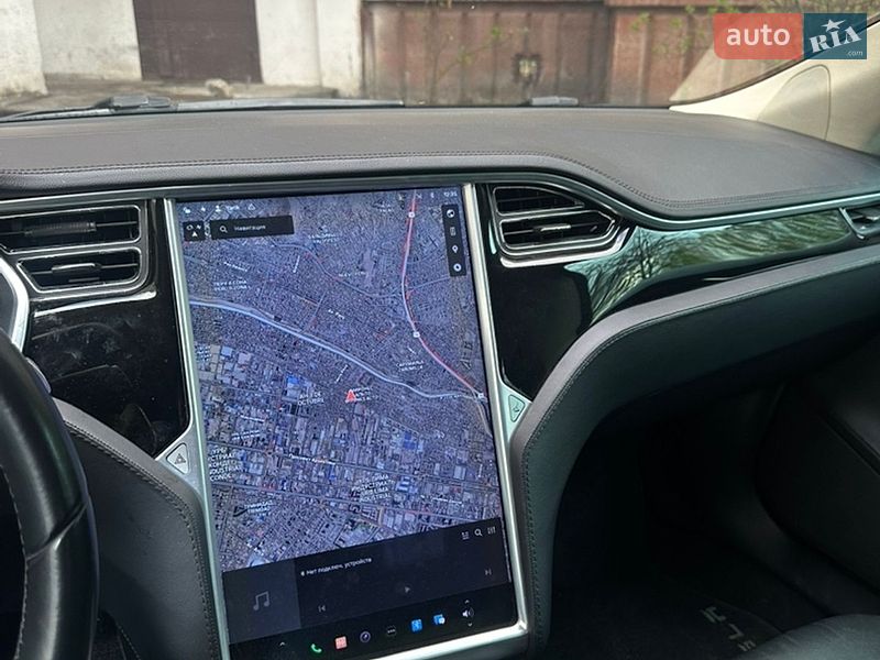 Лифтбек Tesla Model S 2013 в Киеве