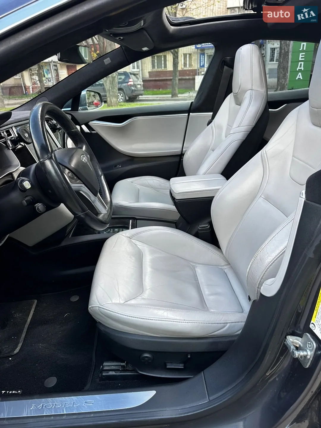 2016 Tesla Model S - мініатюра 10