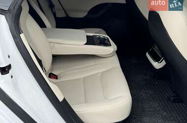 Лифтбек Tesla Model S 2022 в Виннице