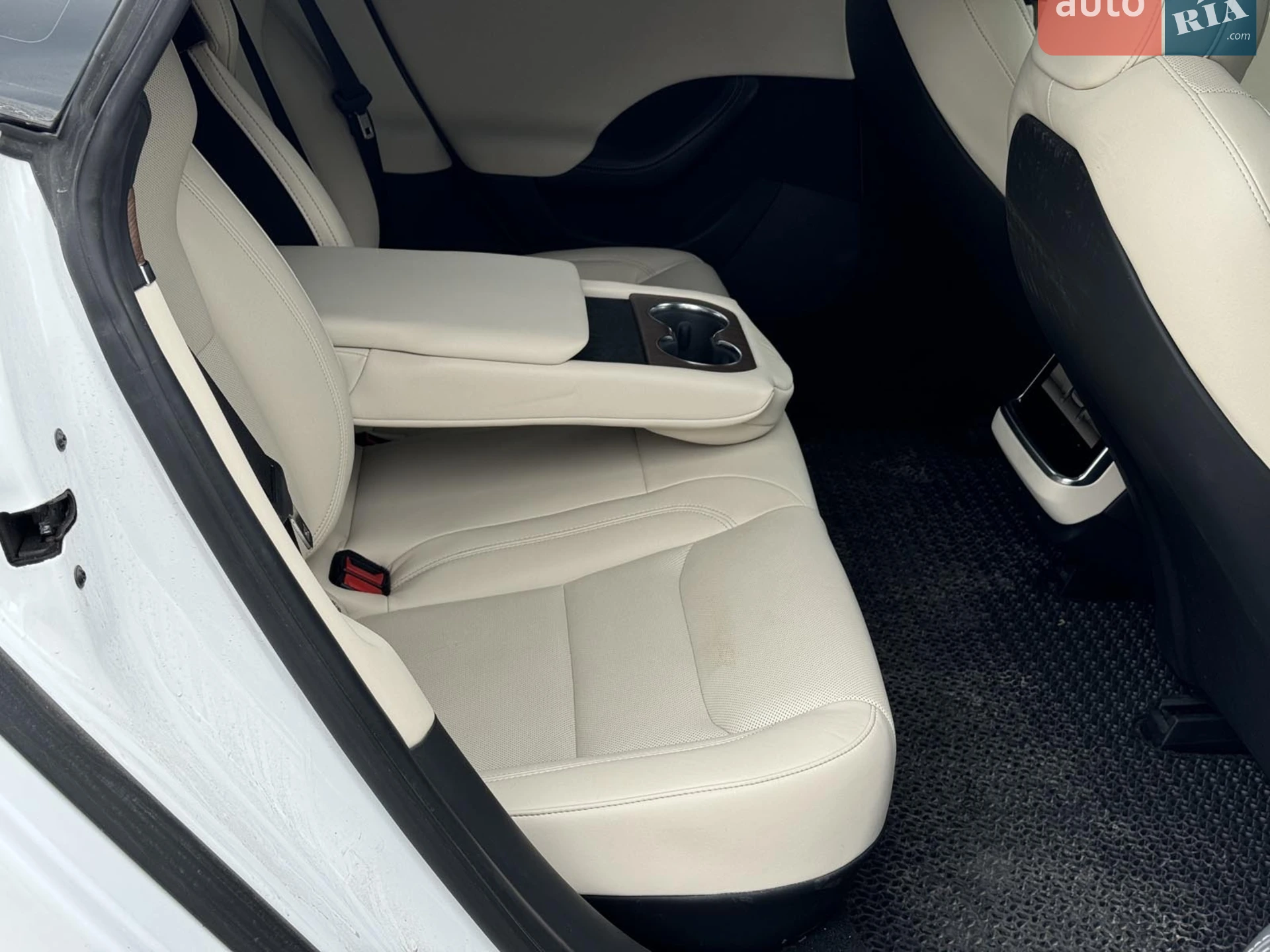 2022 Tesla Model S - мініатюра 24