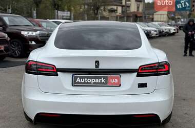 Лифтбек Tesla Model S 2022 в Виннице