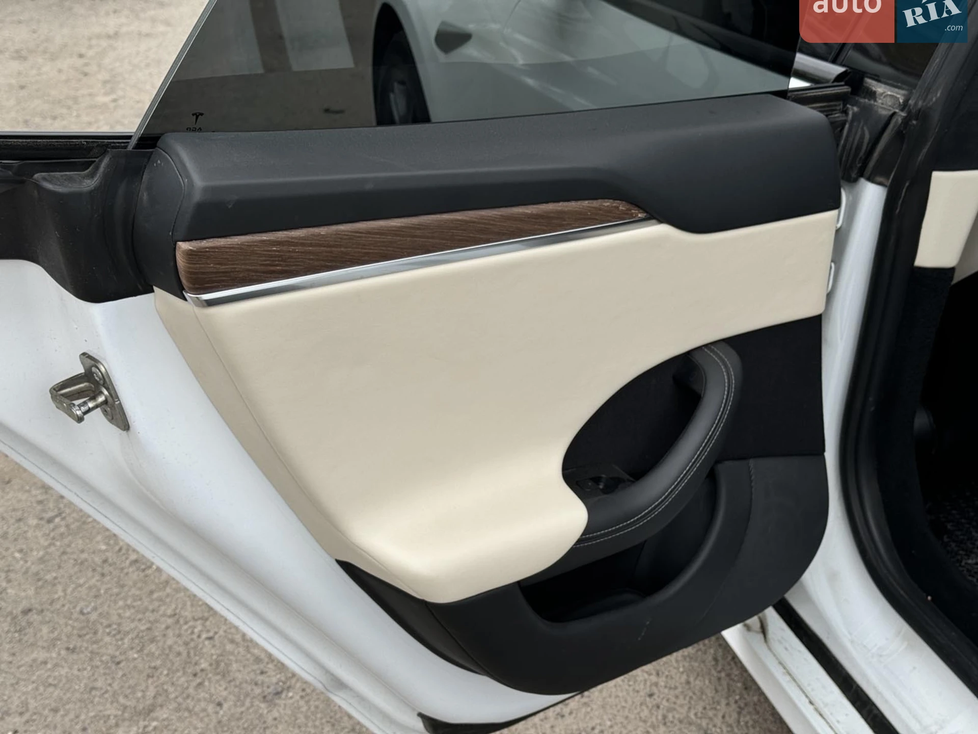 2022 Tesla Model S - мініатюра 19