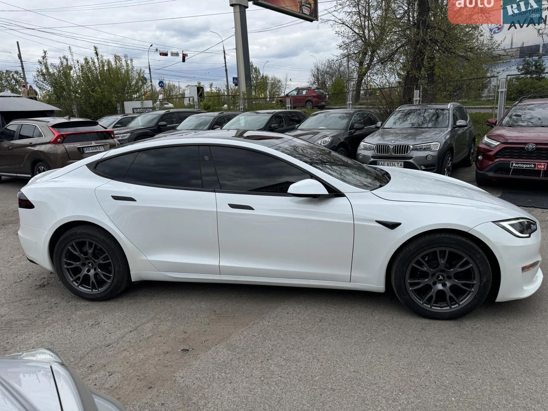 2022 Tesla Model S - мініатюра 5