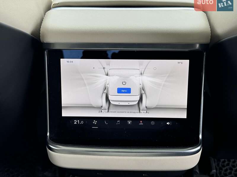 Лифтбек Tesla Model S 2022 в Виннице