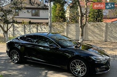 Ліфтбек Tesla Model S 2018 в Одесі