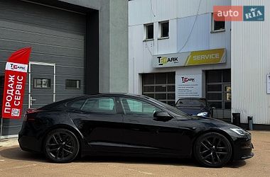 Лифтбек Tesla Model S 2022 в Киеве