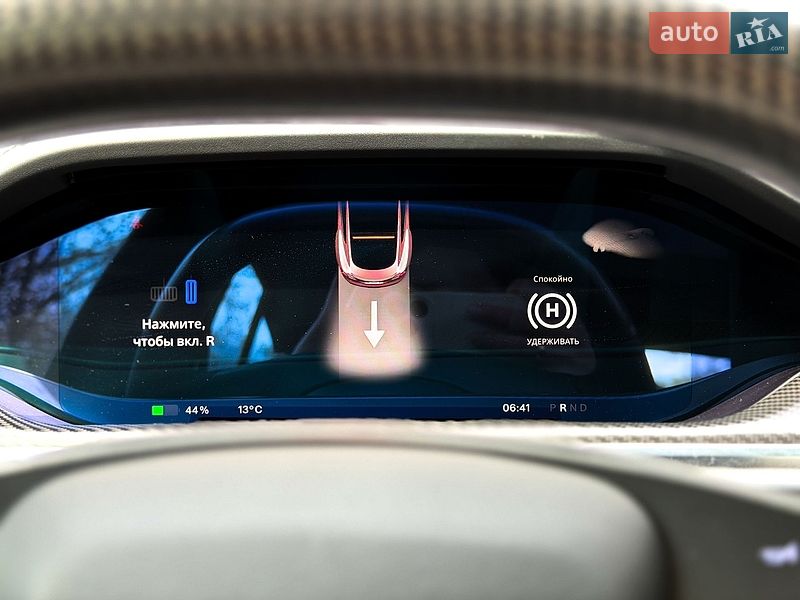 Лифтбек Tesla Model S 2022 в Киеве