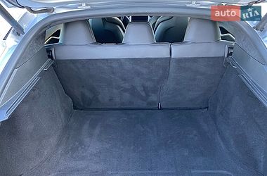 Ліфтбек Tesla Model S 2015 в Києві