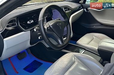 Ліфтбек Tesla Model S 2015 в Києві