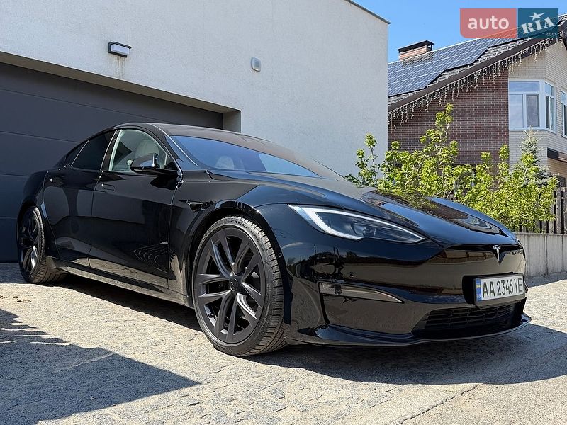 Лифтбек Tesla Model S 2022 в Броварах