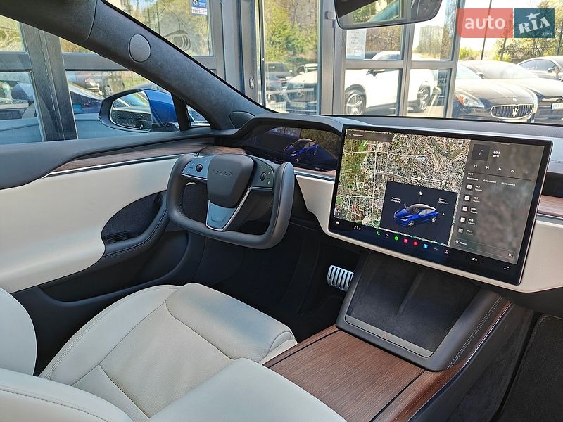Лифтбек Tesla Model S 2021 в Львове