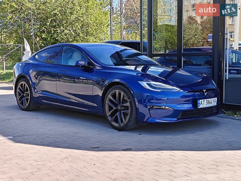 Лифтбек Tesla Model S 2021 в Львове