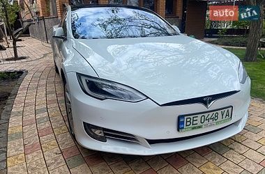 Ліфтбек Tesla Model S 2016 в Миколаєві