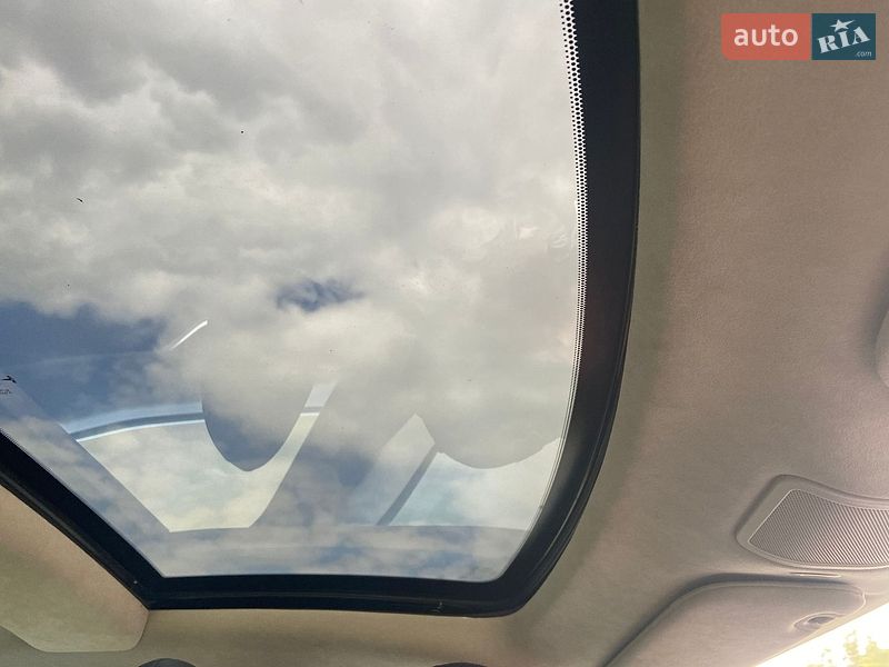 Ліфтбек Tesla Model S 2016 в Миколаєві