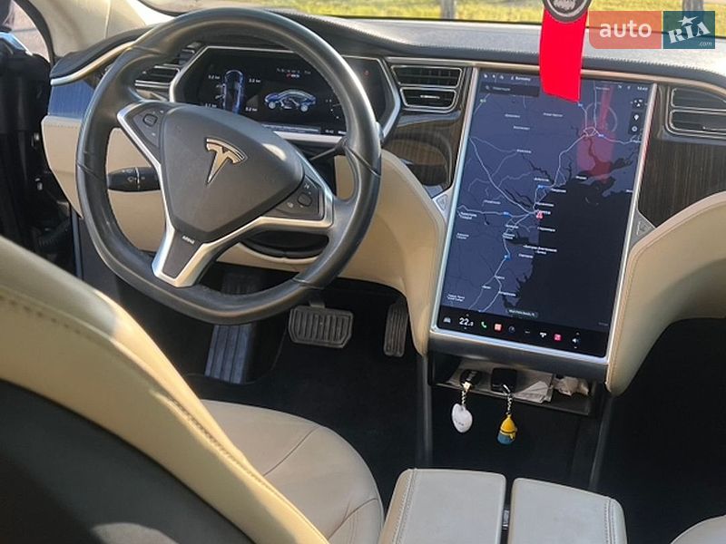 Лифтбек Tesla Model S 2013 в Одессе