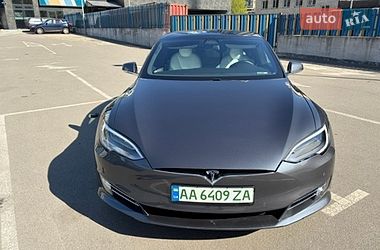 Лифтбек Tesla Model S 2020 в Киеве