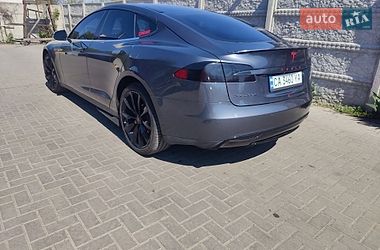 Ліфтбек Tesla Model S 2014 в Черкасах