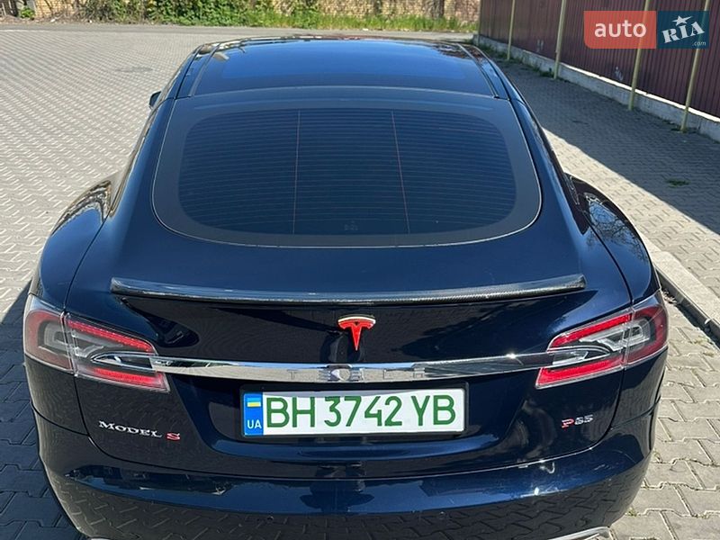 Лифтбек Tesla Model S 2013 в Одессе
