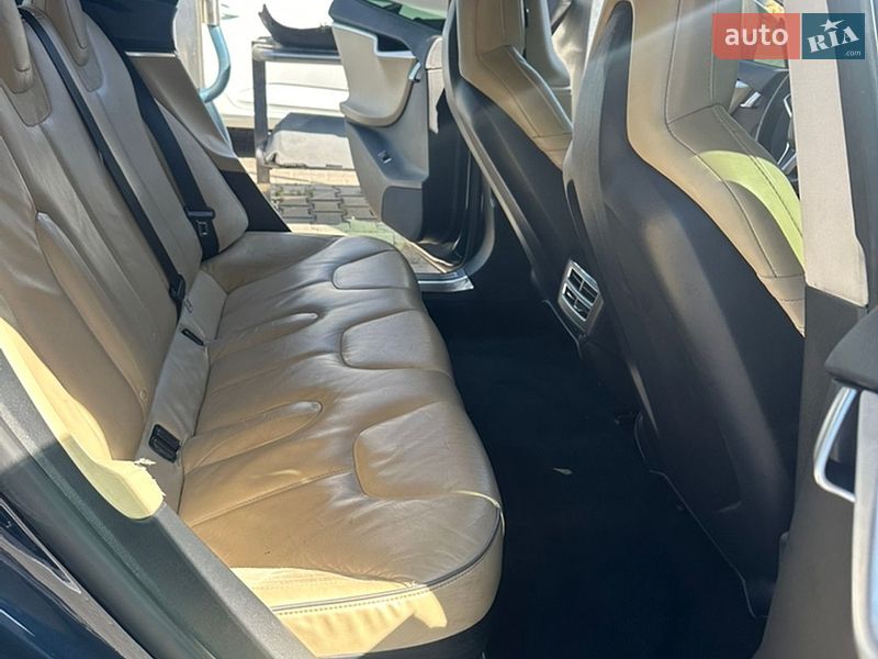 Лифтбек Tesla Model S 2013 в Одессе