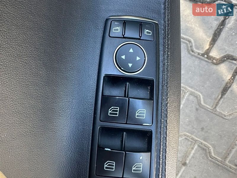 Лифтбек Tesla Model S 2013 в Одессе